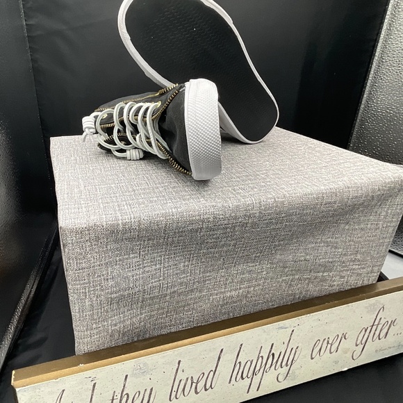 x Rebecca Minkoff Washed Canvas High Top Sneaker (Women) size 7 - Picture 4 of 5